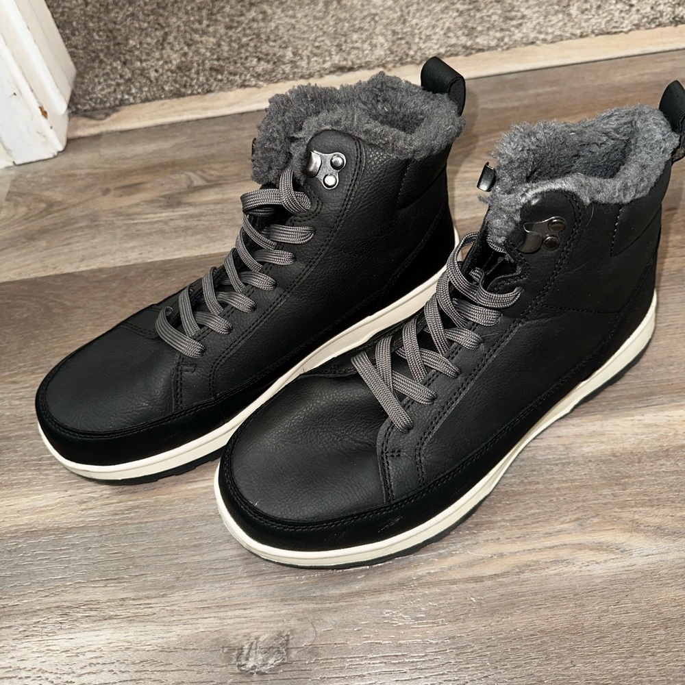 Men's Black High-Top Sneaker Boots